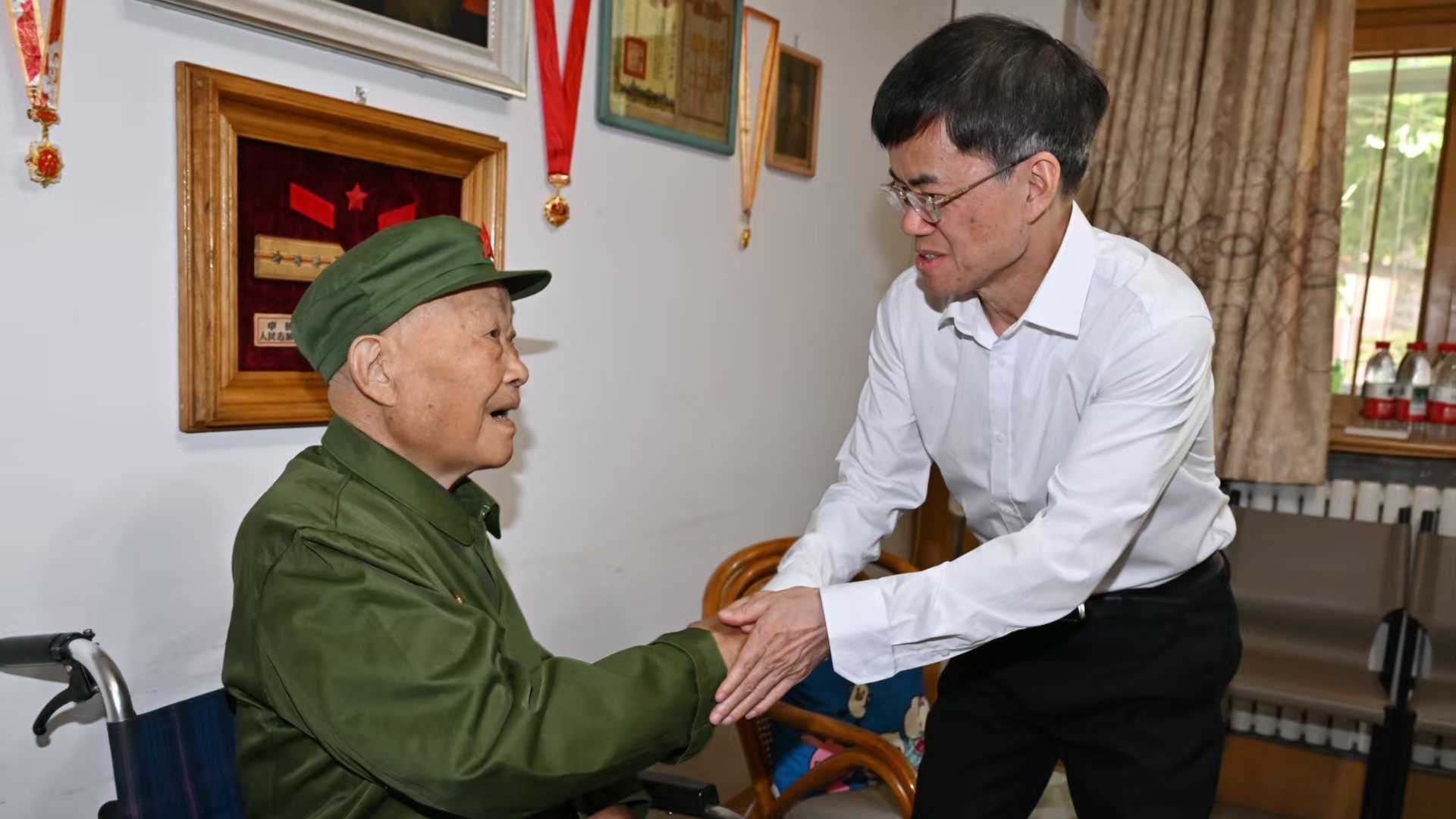 裴金佳帶隊赴陜西調研退役軍人工作